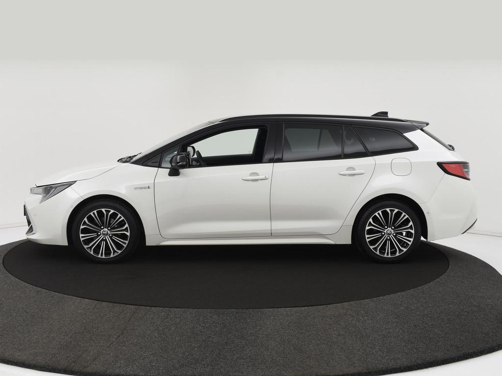 Toyota Corolla Touring Sports 1.8 Hybrid Executive NAVI|BLIS, 1345 kg, 450 kg, Gebruikt, 4 cilinders