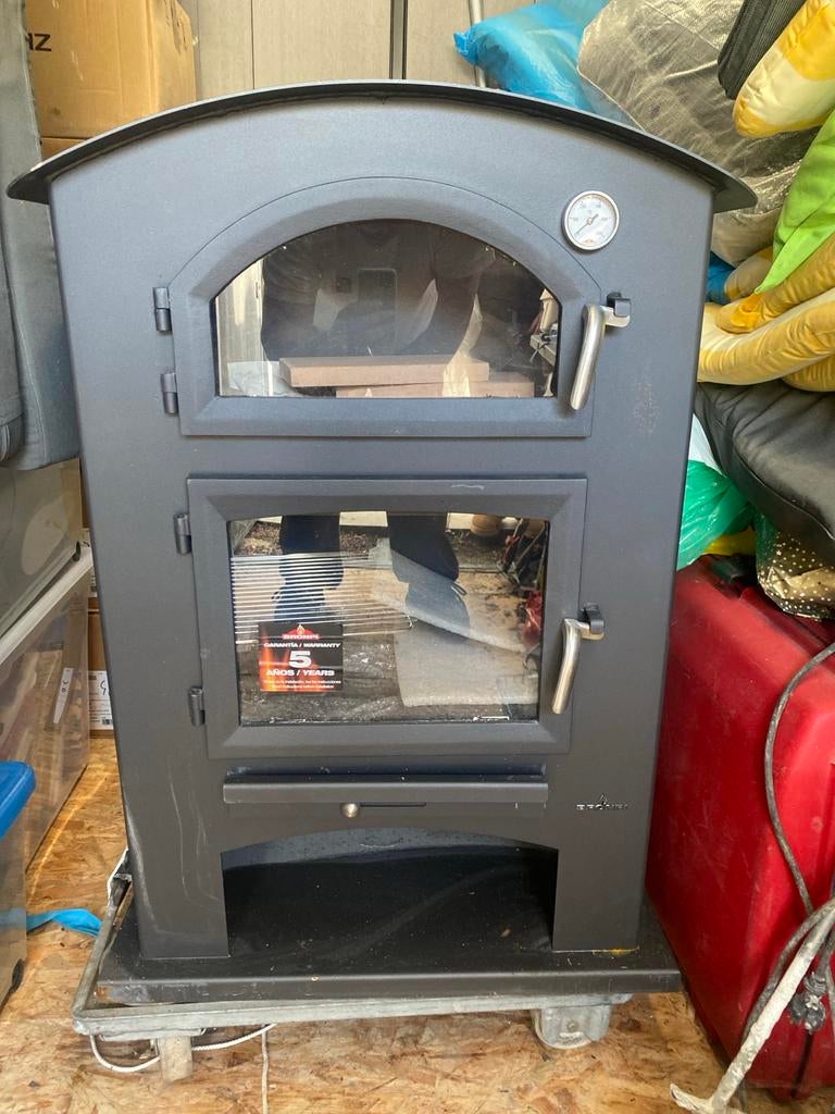 Bronpi houtkachel met oven nieuw,staat in Heerlen, Ophalen of Verzenden, Nieuw, Vrijstaande haard, Houthaard