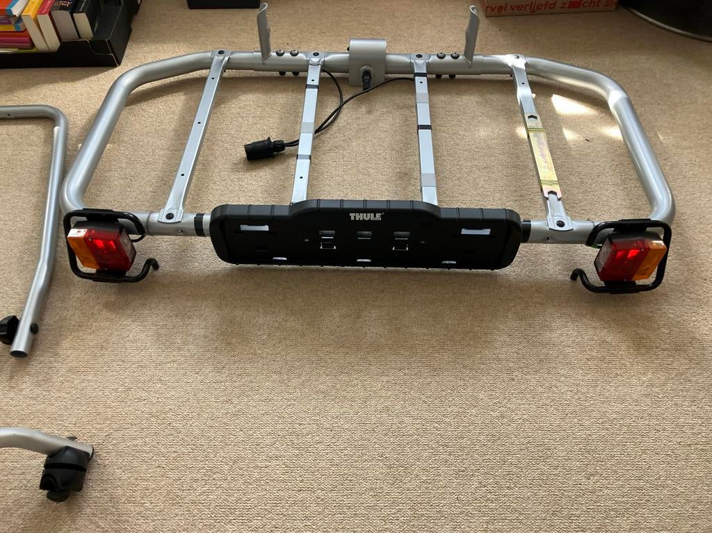 Thule Easy Base 949 alles-/fietsendrager voor trekhaak, Ophalen, Nieuw, 2 fietsen, Trekhaakdrager