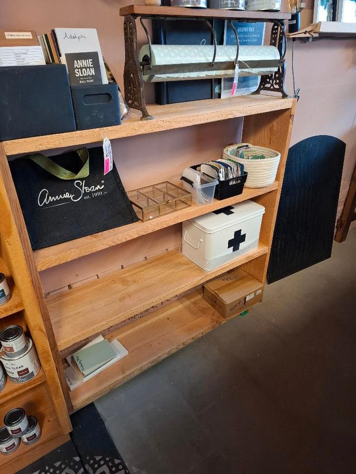 Lage Douglas houten open kast, Huis en Inrichting, Kasten | Boekenkasten, Zo goed als nieuw, 100 tot 150 cm, 100 tot 150 cm, Minder dan 25 cm