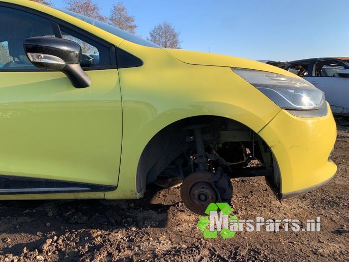 Scherm rechts-voor van een Renault Clio, Auto-onderdelen, Gebruikt, -, Renault, -