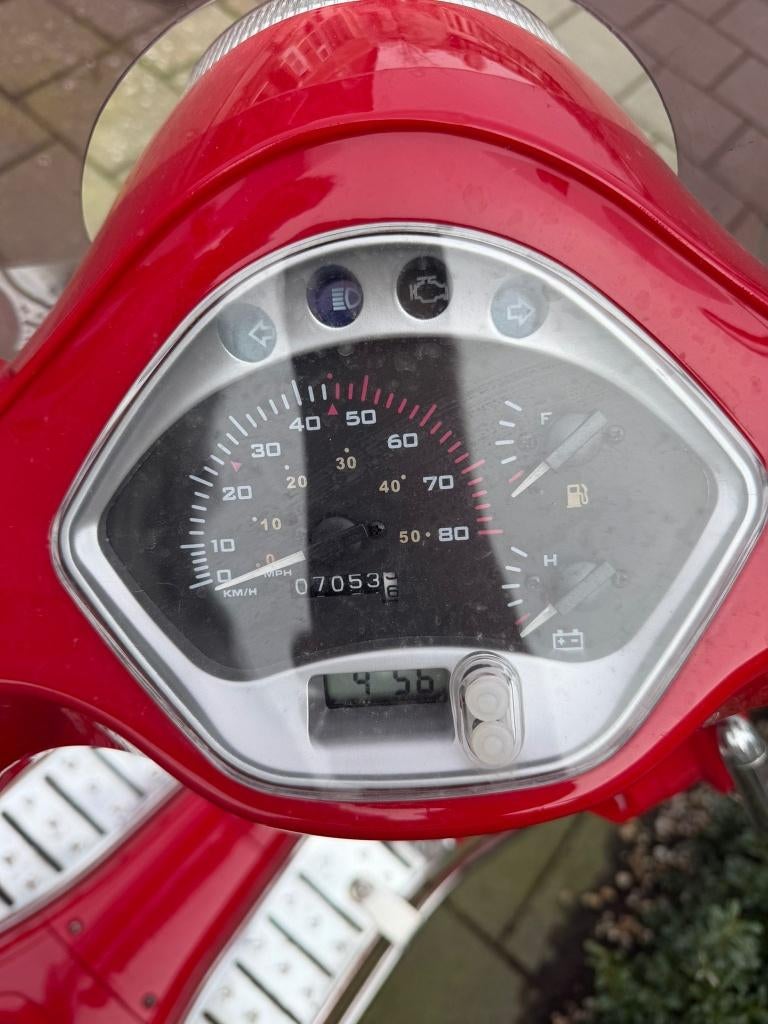 Senzo Rivalux S scooter rood – 7053 km – 1e eigenaar, Ophalen, Gebruikt, Maximaal 45 km/u, Senzo