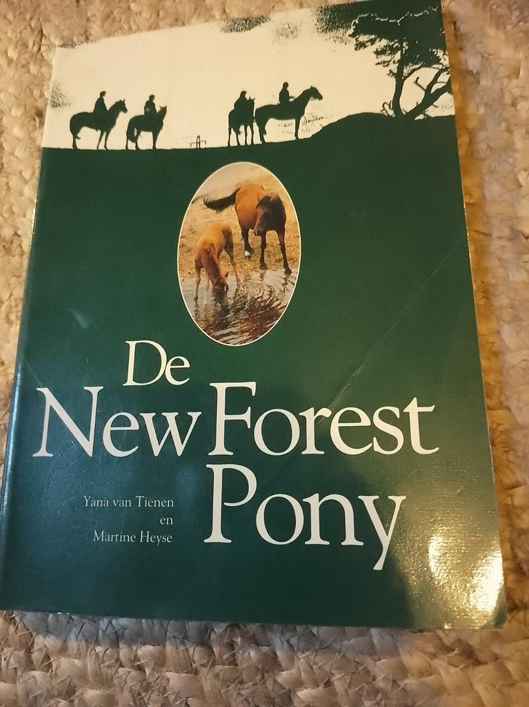 De New Forest Pony - Yana van Tienen & Martine Heyse, Ophalen of Verzenden, Gelezen, Yana van Tienen en Martine Heyse