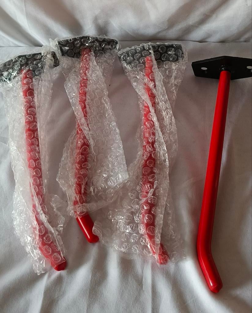 Set van 4 Muurbeugels voor Banden en Velgen, Auto diversen, Velgenbomen, Ophalen of Verzenden