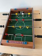 Voerbaltafel van hout, Ophalen of Verzenden, Zo goed als nieuw