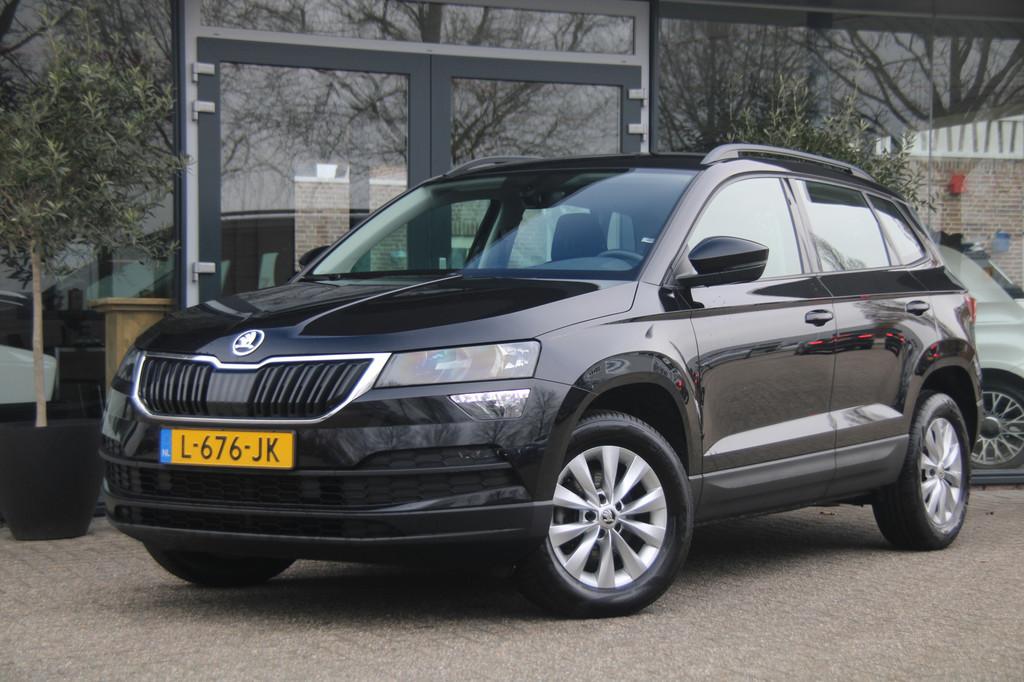 Skoda Karoq 1.0 TSI Business Edition | Org Nl | Apple Carpla, Voorwielaandrijving, Stof, Gebruikt, Lichtsensor
