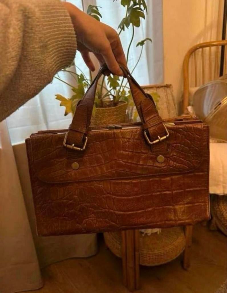 Leren handtas van zara met slangenprint en veel opbergruimte, Sieraden, Tassen en Uiterlijk, Tassen | Damestassen, Ophalen of Verzenden