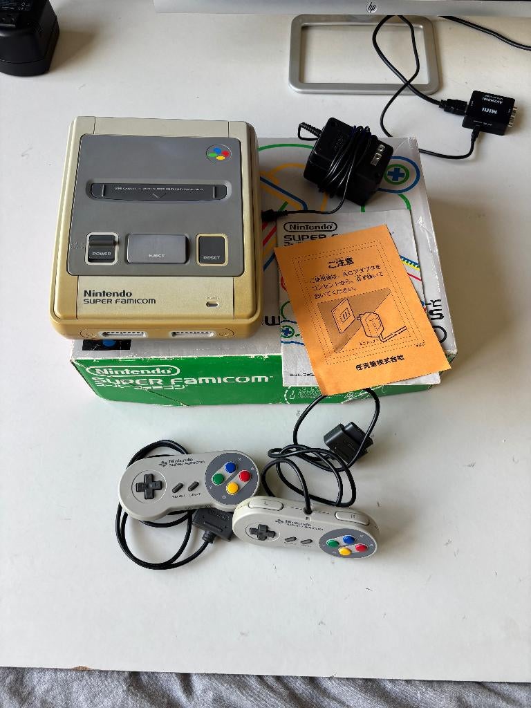 Nintendo Super Famicom - Lees beschriving!, Spelcomputers en Games, Ophalen of Verzenden, Gebruikt, Met 2 controllers