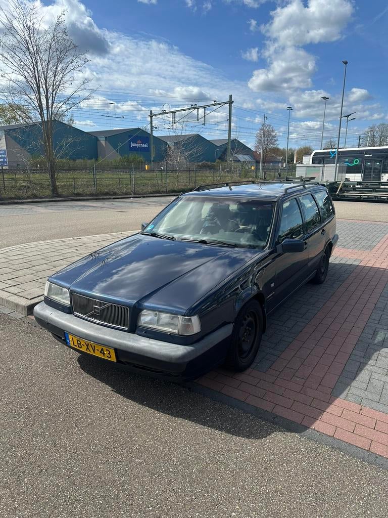 Volvo 850 2.3 T-5 1995 handgeschakeld, Voorwielaandrijving, 700 kg, Blauw, Origineel Nederlands