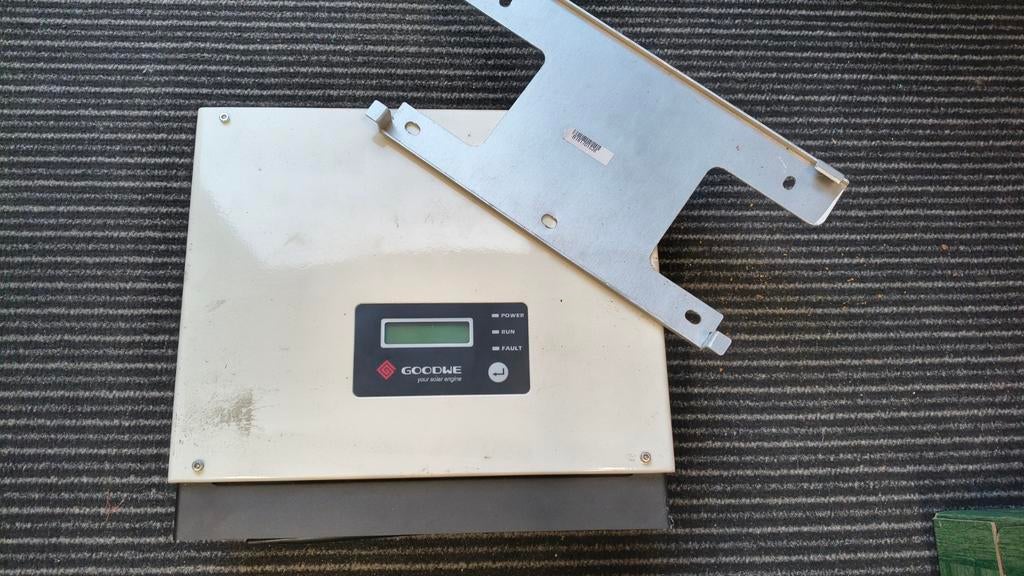 Omvormer zonnepanelen goodwe, Ophalen of Verzenden, Gebruikt, Overige typen