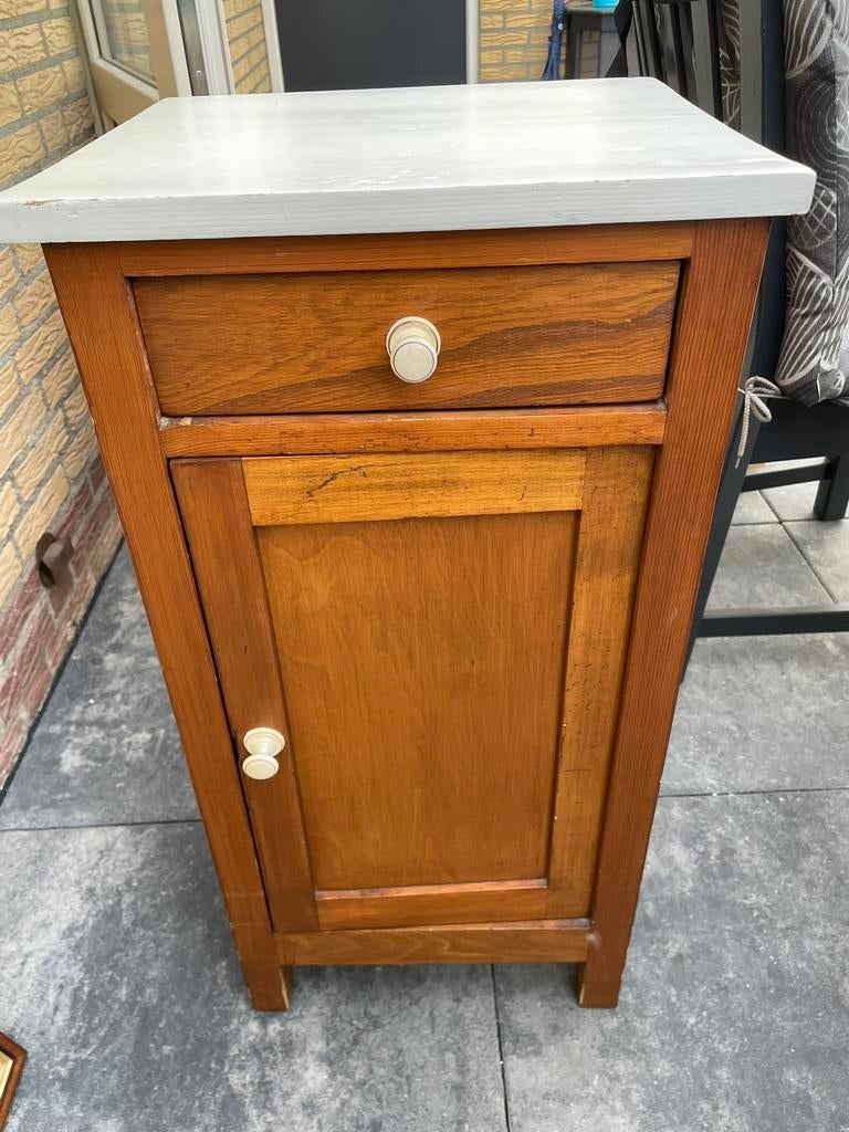 Nachtkastje, Ophalen, Zo goed als nieuw, Minder dan 45 cm, 55 tot 70 cm