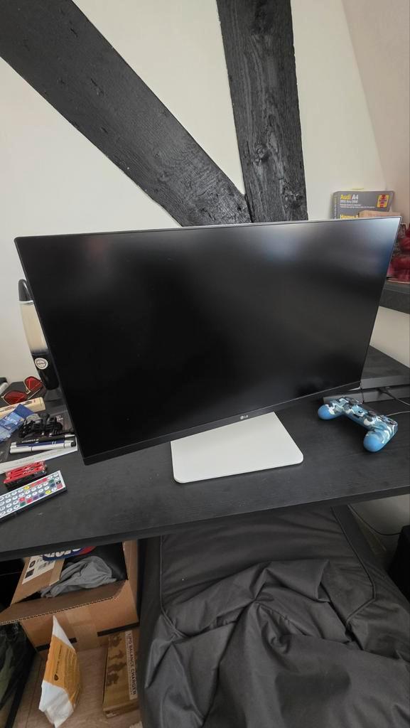 LG UltraFine Display 27US550 27 inch 4K IPS Monitor, Computers en Software, Monitoren, Zo goed als nieuw, 60 Hz of minder, DisplayPort