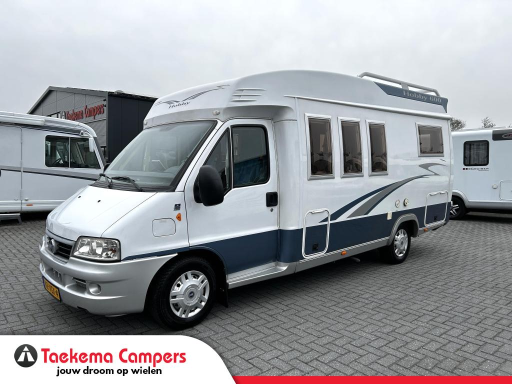Hobby 600 Fransbed/Airco/6.20m/2004/128pk/topstaat, Caravans en Kamperen, Campers, Fiat, Hobby, Bedrijf, 6 tot 7 meter