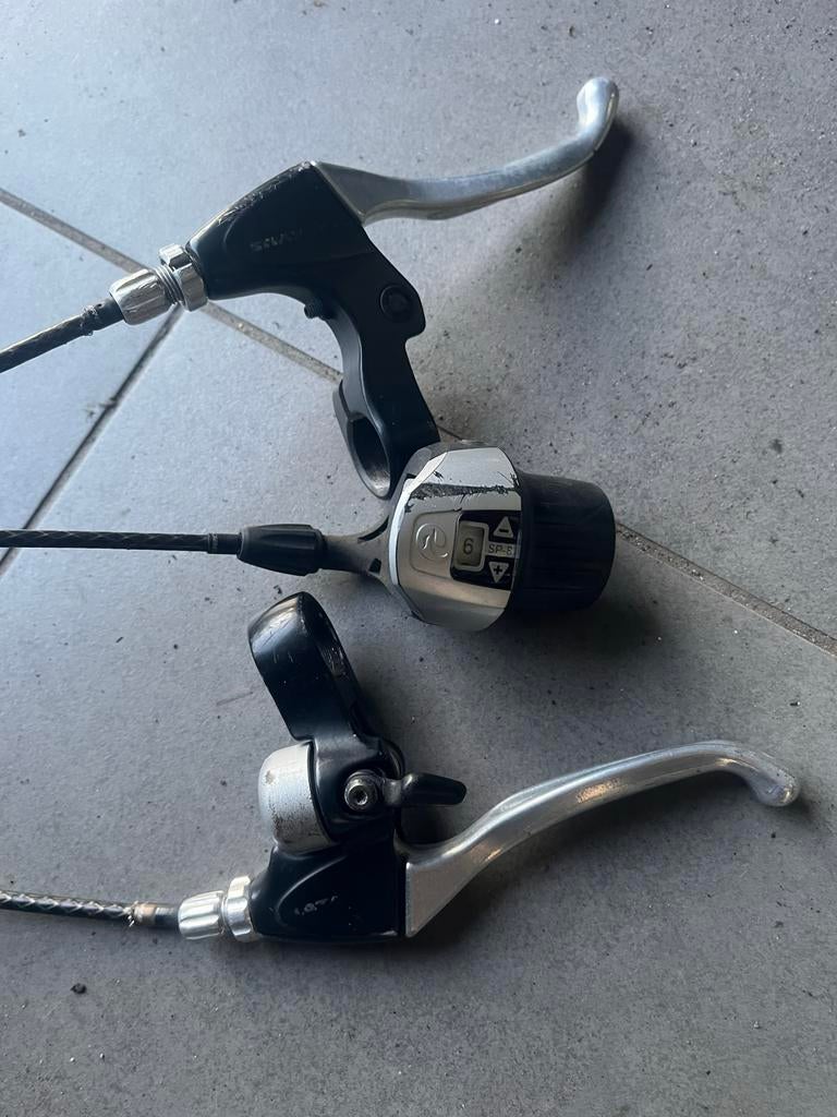 Batavus Fiets onderdelen: Koplamp, AXA slot, Remsysteem, Ver, Fietsen en Brommers, Fietsonderdelen, Gebruikt, Overige materialen