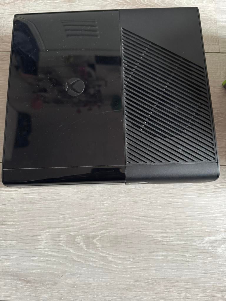 Xbox 360 + controllers + games, Spelcomputers en Games, Games | Xbox 360, Gebruikt, Overige genres, Ophalen of Verzenden, 3 spelers of meer