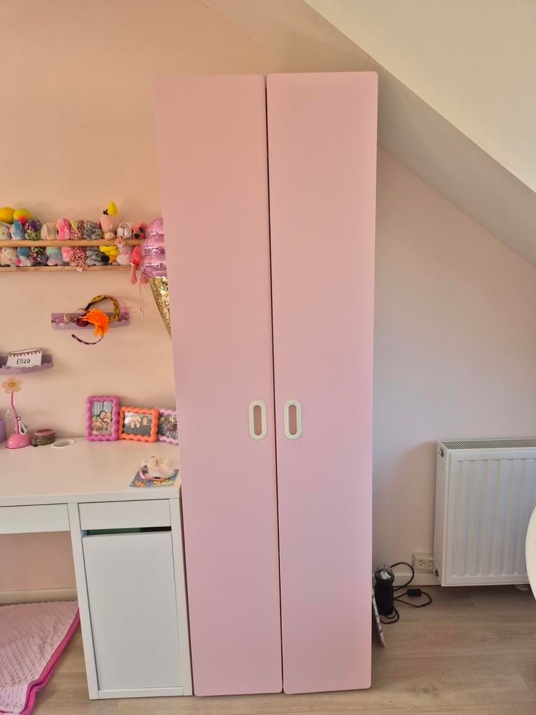 Roze ikea kinder kledingkast met planken en hangruimte, Huis en Inrichting, Kasten | Kledingkasten, Gebruikt, 50 tot 100 cm, 150 tot 200 cm