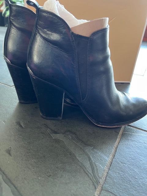 Brandy bootie Michael Kors, Kleding | Dames, Schoenen, Gedragen, Lage of Enkellaarzen, Zwart, Ophalen of Verzenden