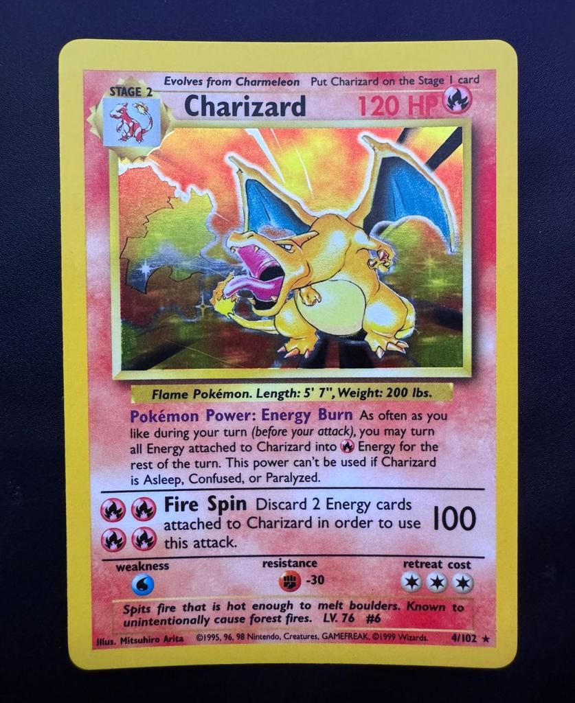 Pokemon Charizard Base Set | 4/102 (zie beschrijving)., Ophalen of Verzenden, Zo goed als nieuw