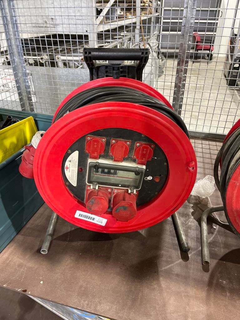 Würth krachtstroom kabelhaspel 400V 50m Combiverdeler | Bouw, Ophalen, Zo goed als nieuw, Apparatuur