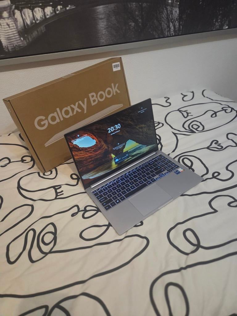 Samsung Book 4 - i7 13th gen - 16 GB ram - 512GB SSD, Met videokaart, Zo goed als nieuw, Samsung, SSD