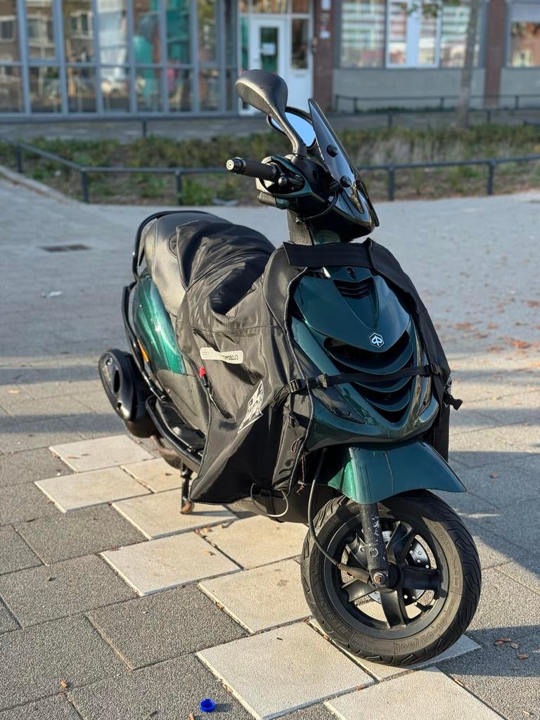 Piaggio Zip 50cc full option, Fietsen en Brommers, Scooters | Piaggio, Ophalen, Gebruikt, Maximaal 45 km/u, Zip