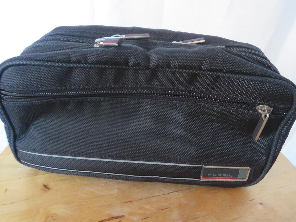 zwarte ruime toilettas van Fossil, Ophalen of Verzenden, Gebruikt, Zwart, Heer