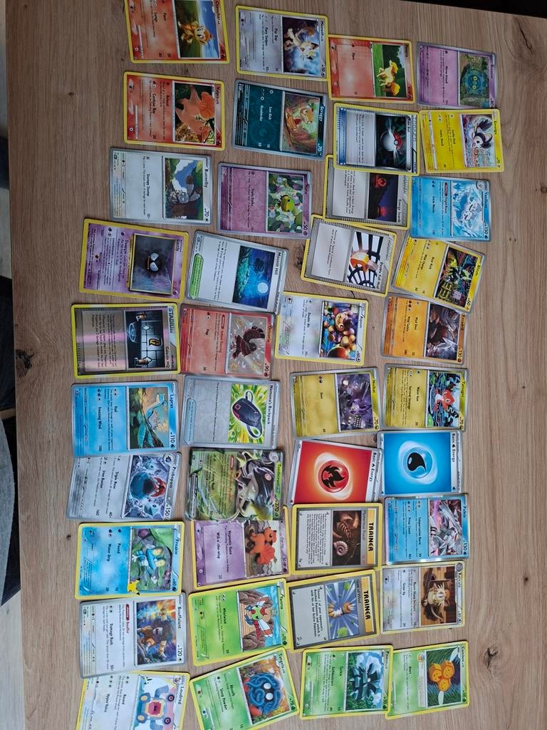 618 pokémon kaarten, Hobby en Vrije tijd, Verzamelkaartspellen | Pokémon, Ophalen of Verzenden, Meerdere kaarten