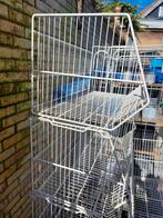 Draadmanden, Ophalen