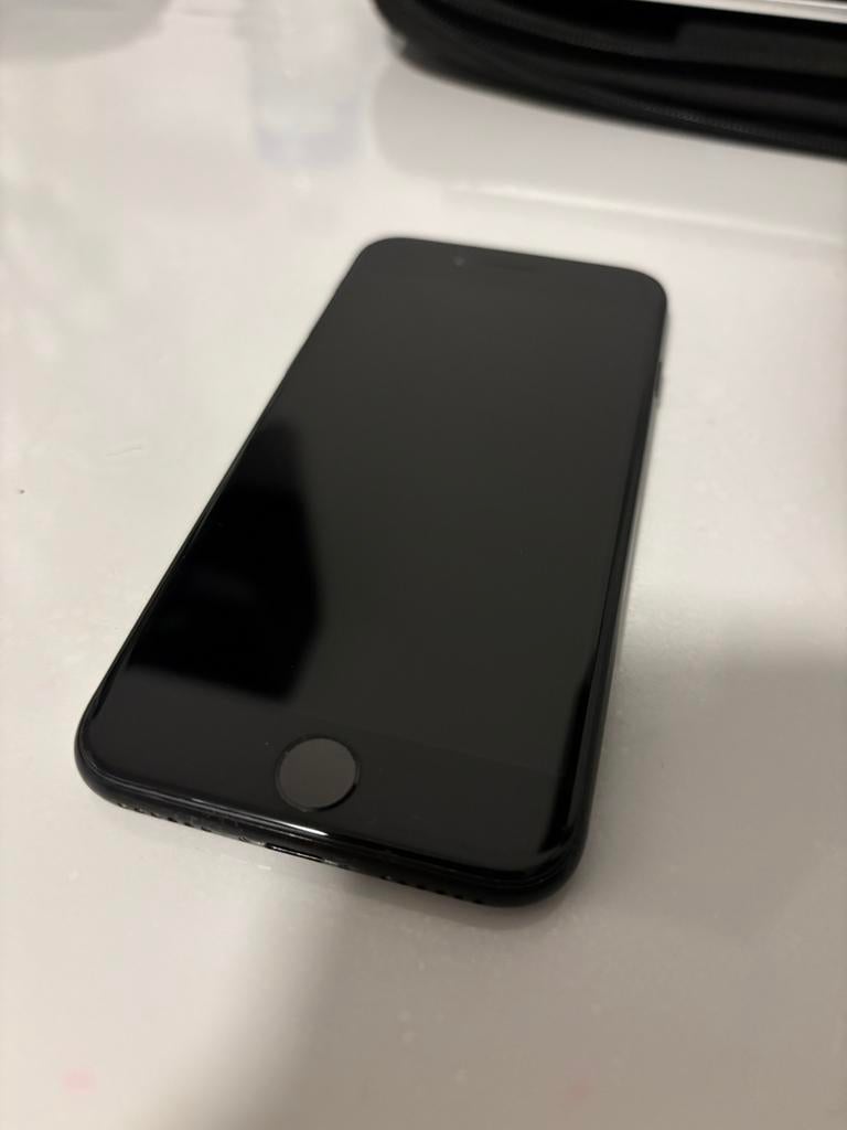 Iphone SE 128gb (2nd Generation), 128 GB, Zwart, Ophalen of Verzenden, Zo goed als nieuw