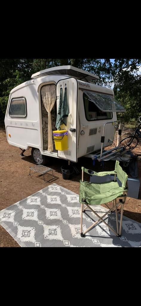Predom caravan met voortent en luifel, Ophalen, Gebruikt