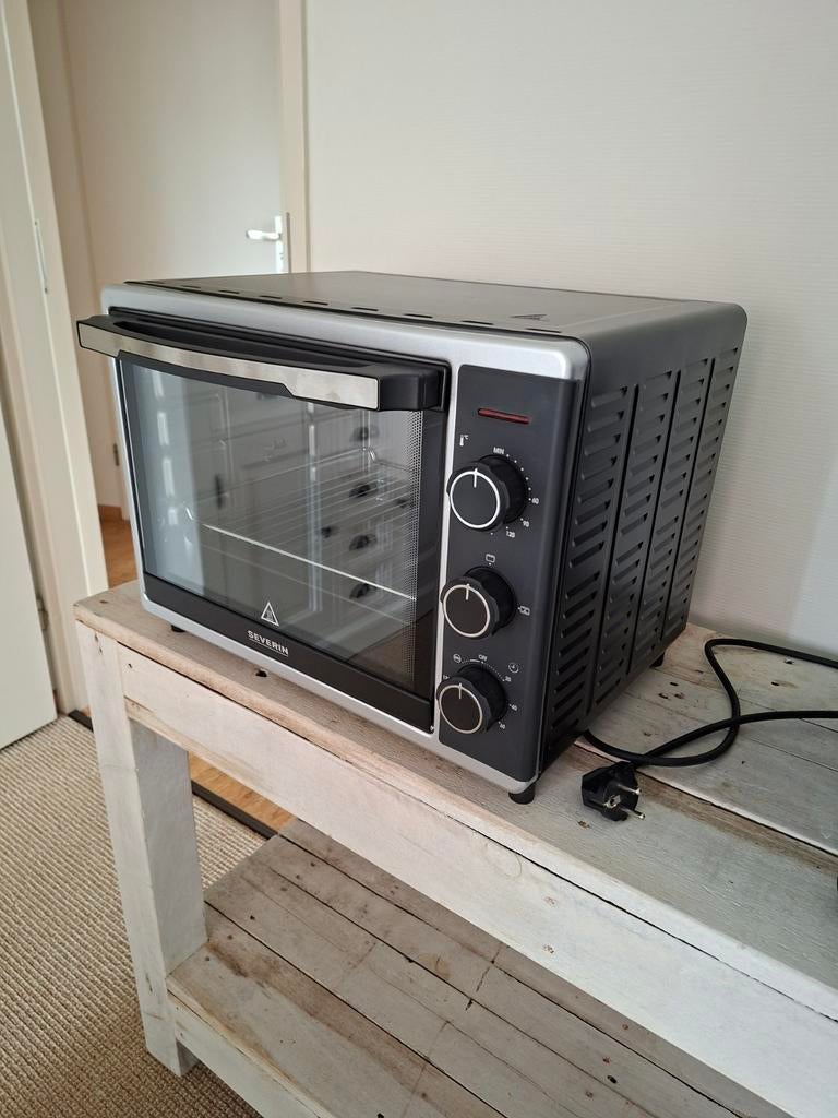 Mini oven Severin TO2056, Ophalen of Verzenden, Zo goed als nieuw, Minder dan 45 cm, Minder dan 45 cm