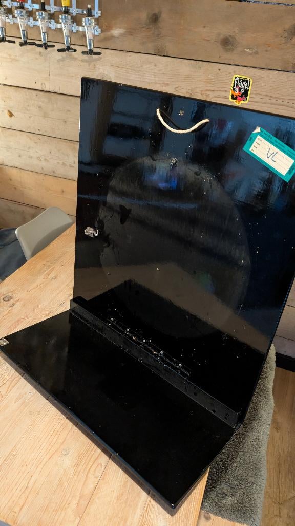 Dartbordhouder, Ophalen, Dartbord