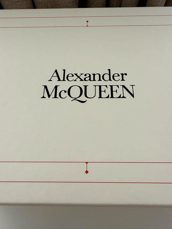Alexander McQueen Sneakers Maat 41, Kleding | Heren, Schoenen, Zo goed als nieuw, Sneakers of Gympen, Wit, Ophalen of Verzenden