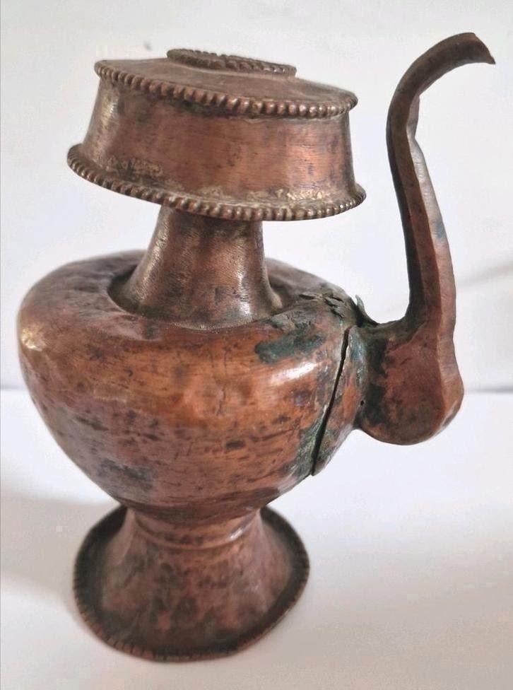 Antiek kannetje,  olielampje, ritueel., Ophalen of Verzenden