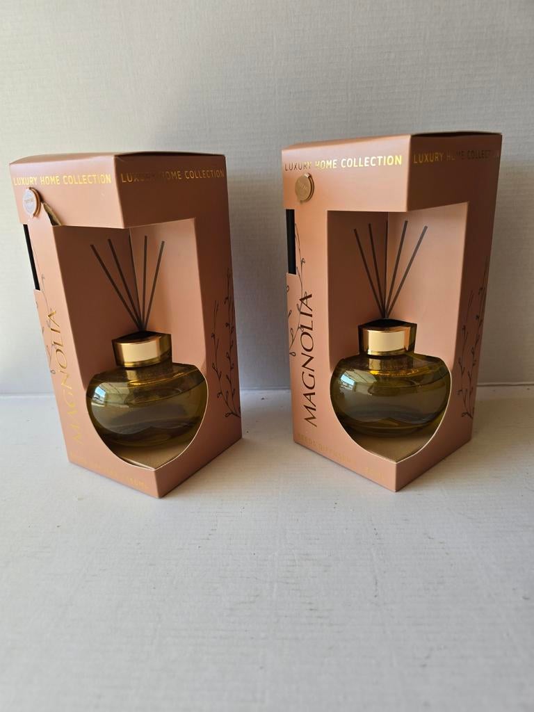 2 Nieuwe Geur Diffusers Magnolia - Complete Set, Huis en Inrichting, Meerkleurig, Nieuw, Ophalen of Verzenden, Modern