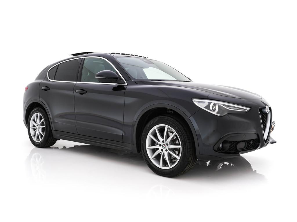 Alfa Romeo Stelvio 2.2d AWD Q4 Super Aut. *PANO | LEATHER |, Auto's, Alfa Romeo, 4 cilinders, 1634 kg, Zwart, Leder