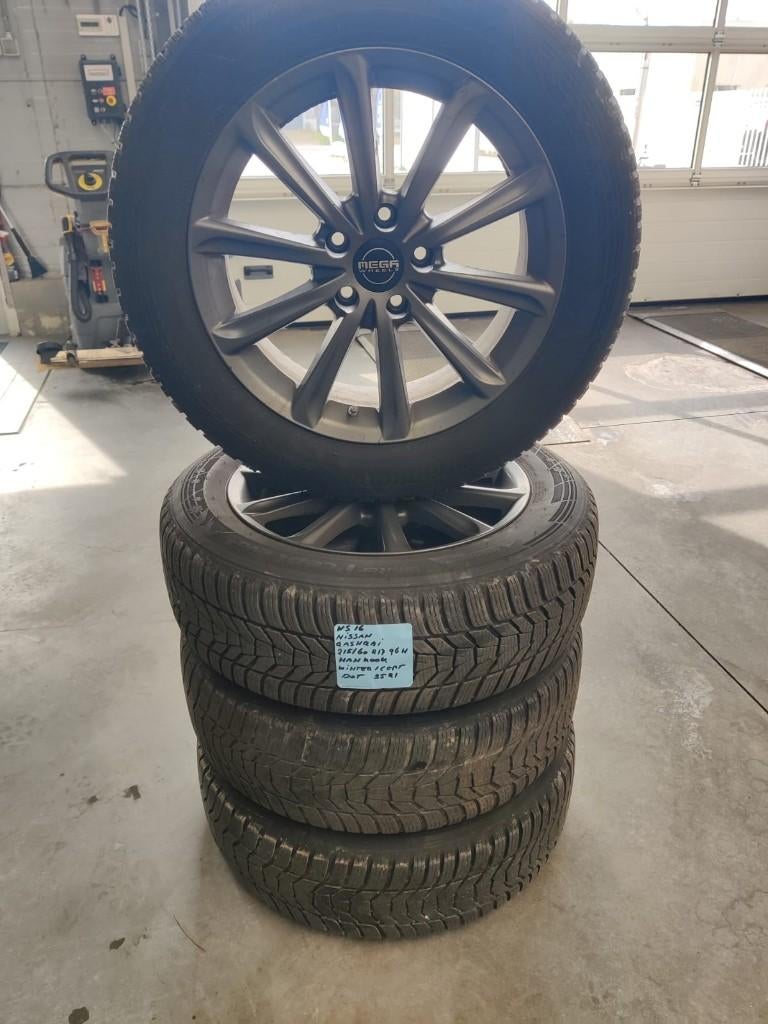 Winterbandenset Nissan Qashqai 2017-2021, Auto-onderdelen, Banden en Velgen, Ophalen, 215 mm, 17 inch, Winterbanden