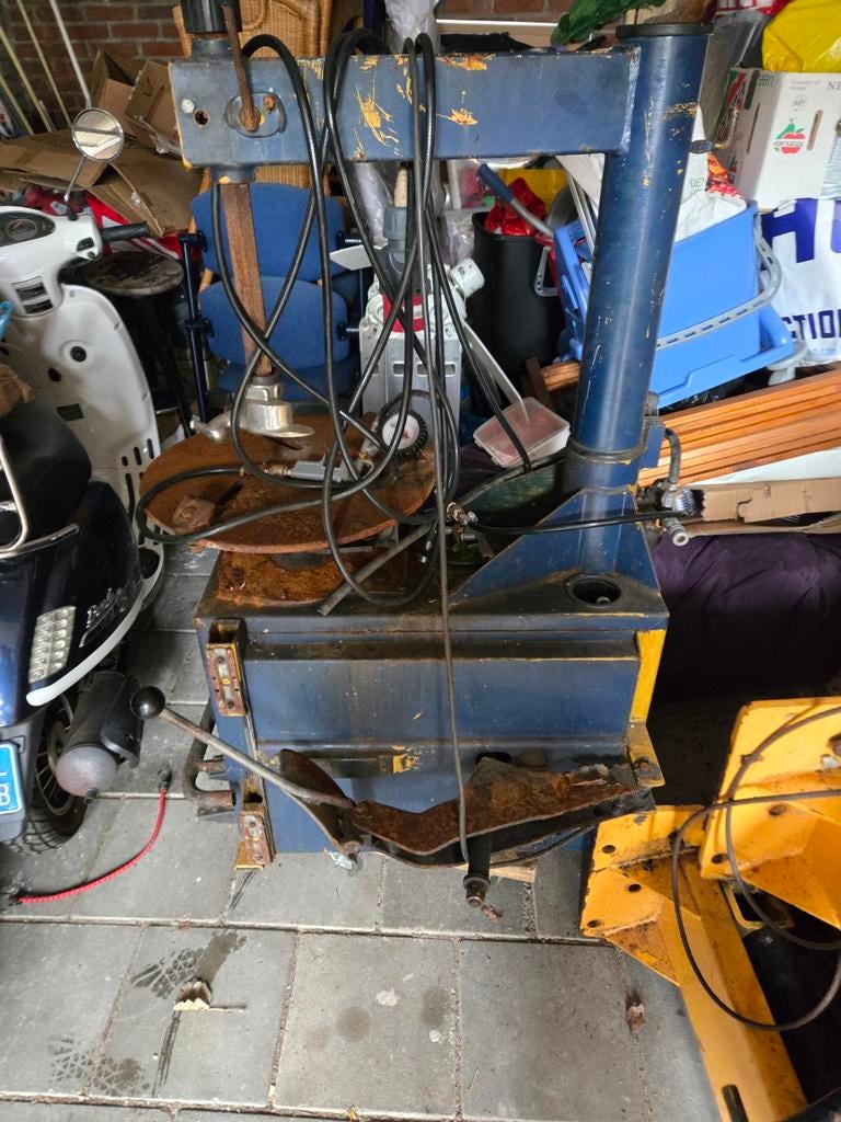 Autobanden machine, Ophalen of Verzenden, Zomerbanden, Band(en)