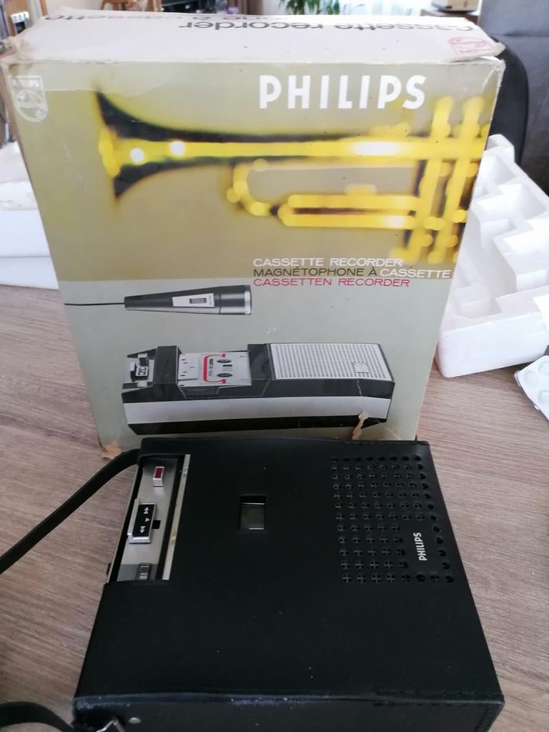 Philips casette recorder (nostalgie), Ophalen