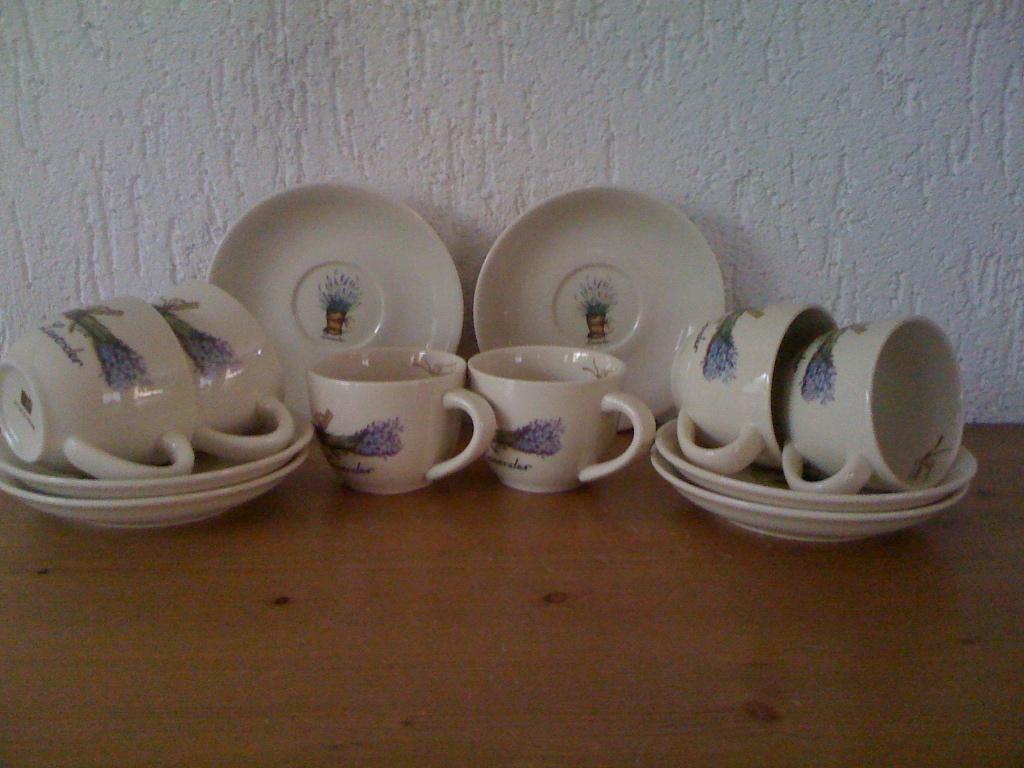Lavender, Nieuw, Ophalen of Verzenden, Overige stijlen, Kop(pen) en/of Schotel(s)