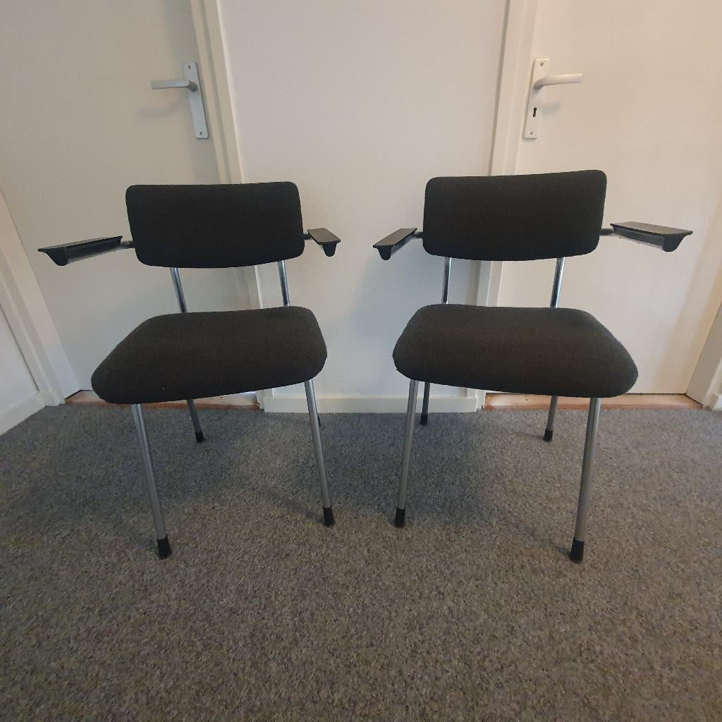 2 Gispen stoelen model 1235 A.R. Cordemeyer, Huis en Inrichting, Stoelen, Ophalen, Gebruikt, Twee, Overige kleuren