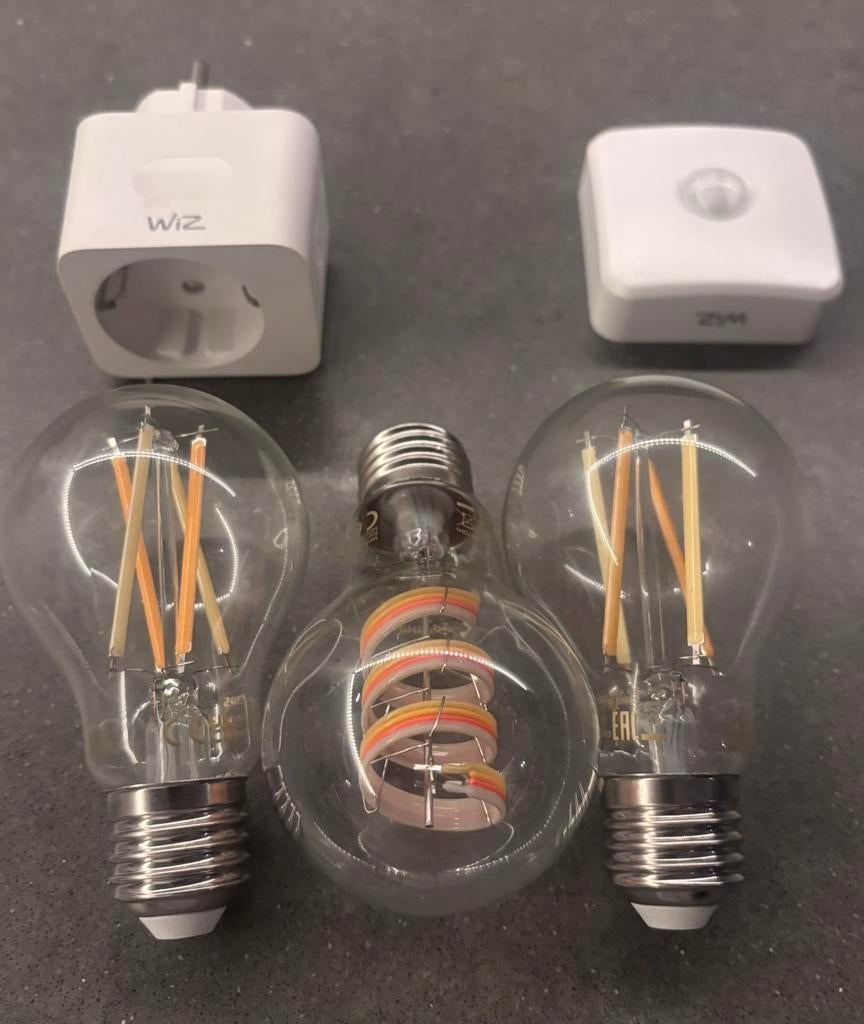 WiZ, Led-lamp, Minder dan 30 watt, Zo goed als nieuw, E27 (groot)