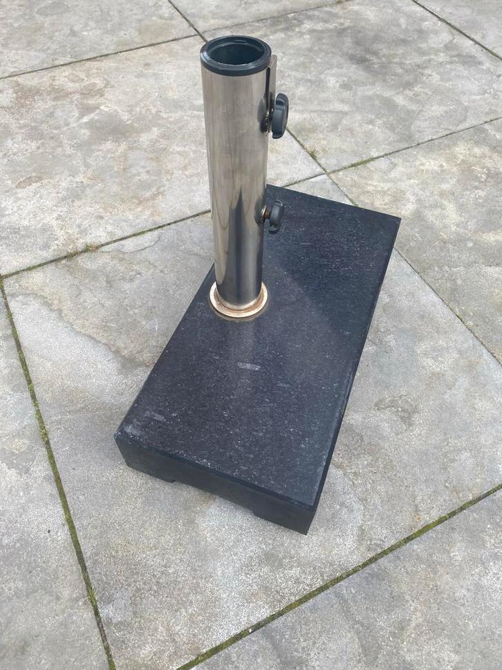 Parasolvoet van graniet met RVS buis, Tuin en Terras, Parasols, Gebruikt, Parasolvoet, Minder dan 1 meter, Ophalen of Verzenden