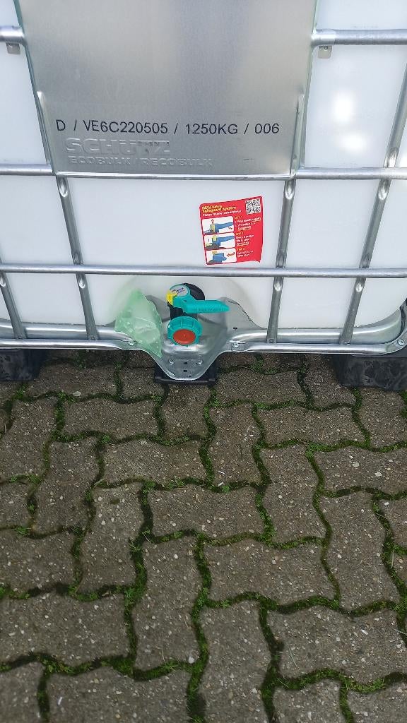 MOOI SCHOON IBC VAT 1000 LITER, Tuin en Terras, Regentonnen, Kunststof, Met kraantje, 150 liter of meer, Ophalen of Verzenden