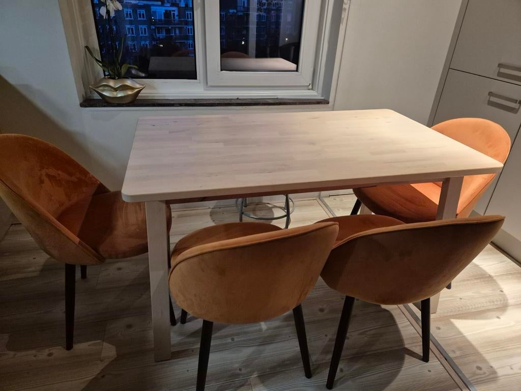 Leuke kleine eethoek van IKEA in prima staat, Huis en Inrichting, Tafels | Eettafels, Minder dan 50 cm, Gebruikt, 50 tot 100 cm
