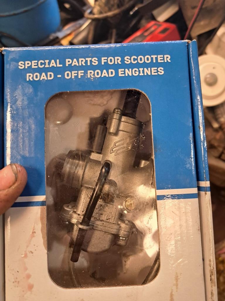 Polini CP 23mm carburateur bijna nieuw, Fietsen en Brommers, Brommeronderdelen | Scooters, Ophalen