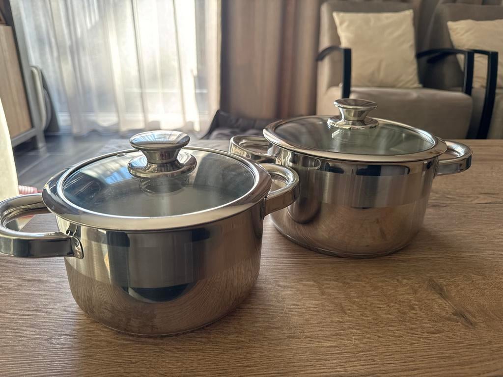 Pannenset RVS Sola met glazen deksels - 2 stuks, Huis en Inrichting, Keuken | Potten en Pannen, Gebruikt, Pannenset, Rvs, Ophalen