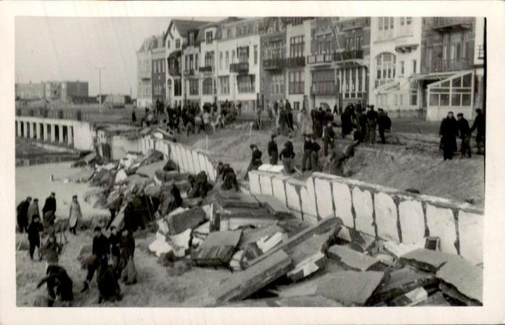Vlissingen - Storm Boulevard - Fotokaart, Verzamelen, Ansichtkaarten | Nederland, Ongelopen, Zeeland, 1920 tot 1940, Ophalen of Verzenden
