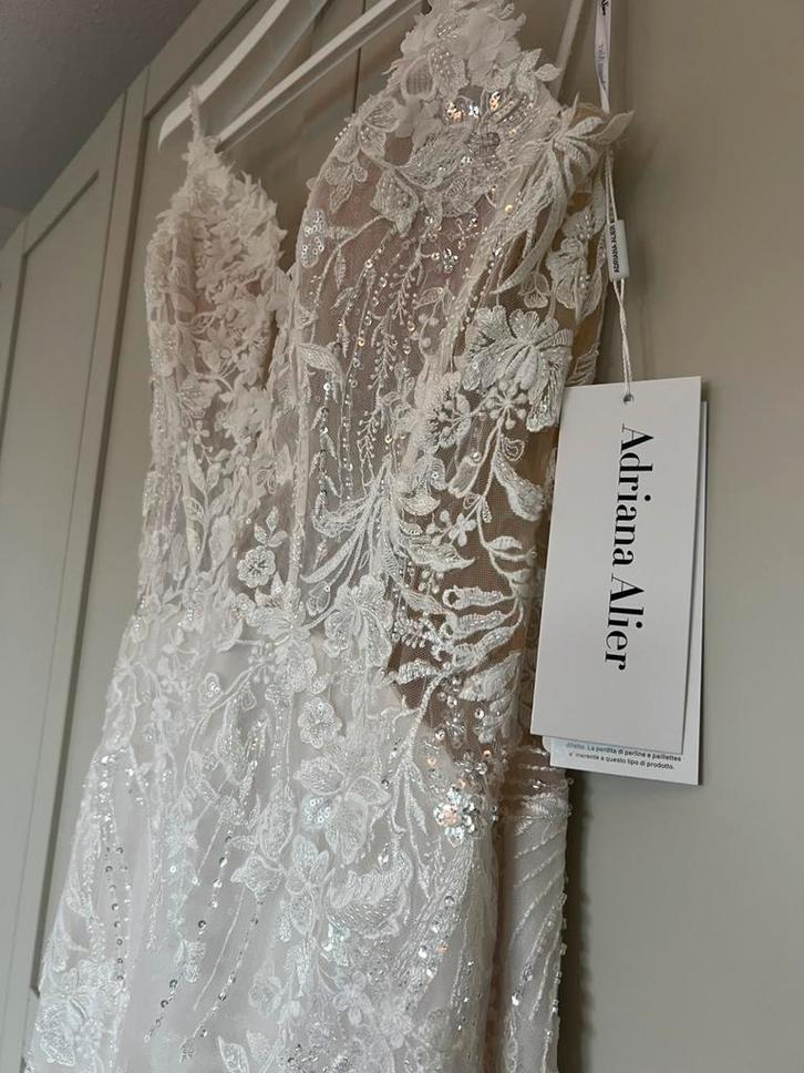 Nieuw - Rosa Clará Dunia trouwjurk/bruidsjurk, Kleding | Dames, Trouwkleding en Trouwaccessoires, Nieuw, Trouwjurk, Wit, Ophalen of Verzenden