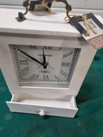 klok londen wit kastje met lade, Ophalen of Verzenden, 'T Olde Gre-j, Info@toldegrej.nl, Endepoelstraat 20f Didam